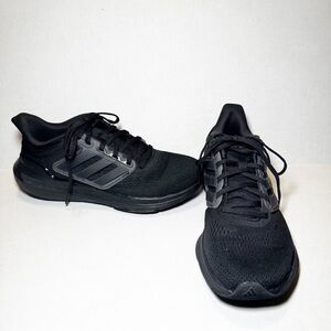 Adidas Ultrabounce Triple Black Running Shoes - Men's Size US 10 - HP5786
